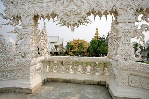 معبد سفید درچیانگ رای تایلند 